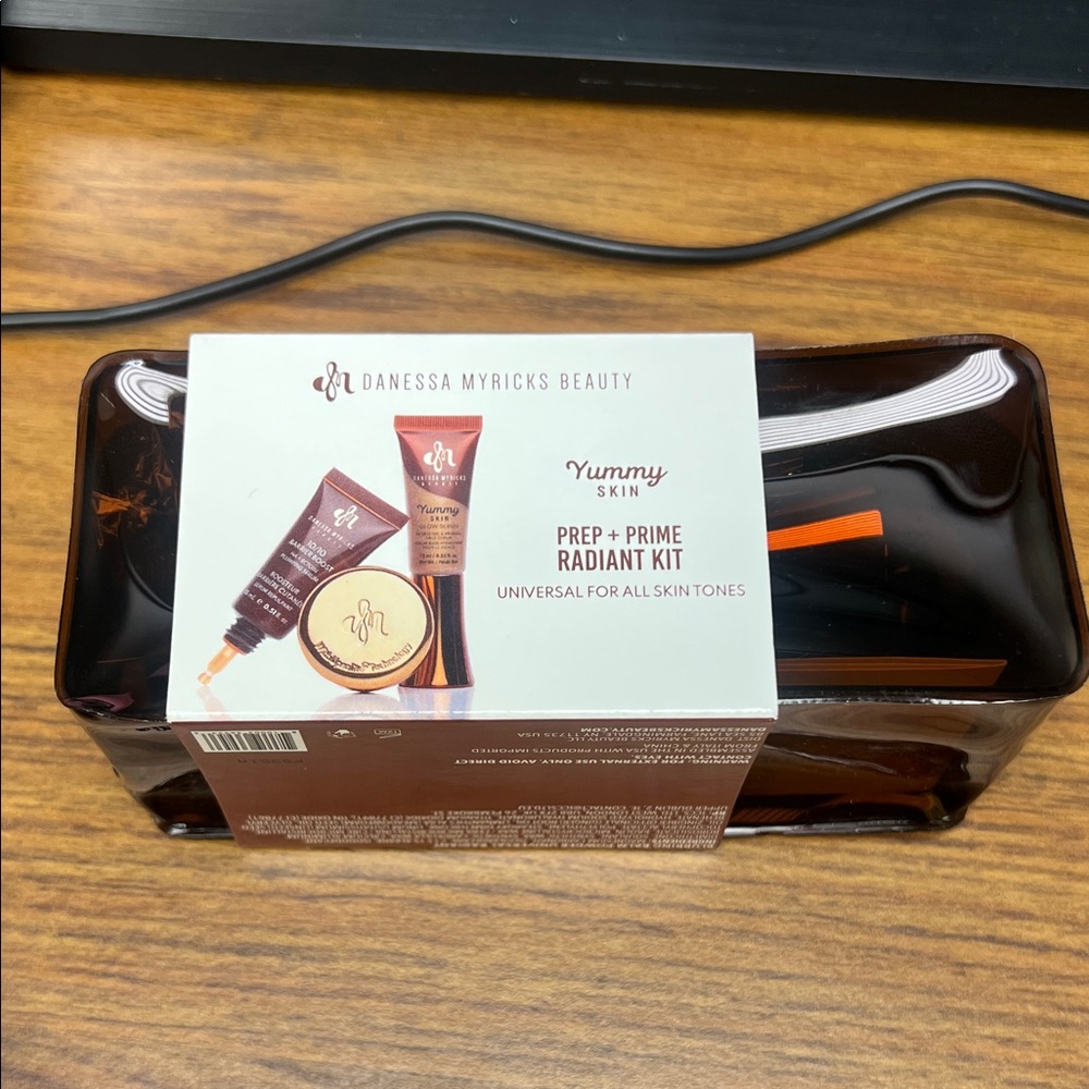 Danessa Myricks Beauty Prep + Prime Radiant Kit - Brown and White